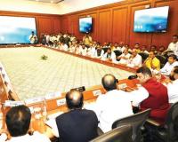 मुख्यमंत्र्यांचे पुन्हा आश्वासन… 30 जून 2026 च्या आत शेतकऱ्यांना कर्जमाफी, नागपुरातील शेतकरी आंदोलनाचा आज निर्णय