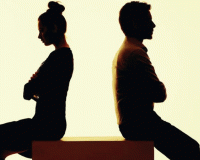 आर्थिकदृष्ट्या स्वावलंबी पत्नीला पोटगी देता येणार नाही, दिल्ली उच्च न्यायालयाचा निर्णय