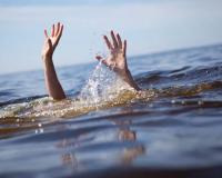 प्रवाशांना घेऊन जाणारी बोट समुद्रात उलटली, 14 जणांचा मृत्यू