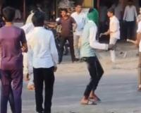 ट्रॅक्टरवर ड्रायव्हर ठेवण्याच्या वादातून हाडोळती येथे तुंबळ हाणामारी, एकाची बोटे तुटली