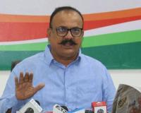 नुकसानग्रस्त महाराष्ट्रासाठी पंतप्रधान मोदींनी विशेष पॅकेज द्यावे, फडणविसांनी जाहीर केलेले पॅकेज फसवे – हर्षवर्धन सपकाळ