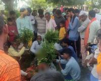 मृत मुलाला जिवंत करण्यासाठी वडिलांनी पुरलेला मृतदेह बाहेर काढला, तीन दिवस सुरू होते अघोरी प्रकार