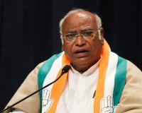 दलितांवर अत्याचार होत असताना पंतप्रधान मोदी डोळे बंद करून बसले आहेत, काँग्रेस अध्यक्ष मल्लिकार्जून खरगे यांची टीका