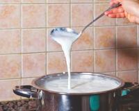 दूध खराब होऊ नये म्हणून… हे करून पहा