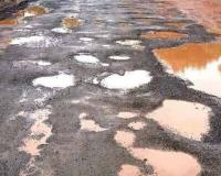 Parbhani News – कंत्राटदार, प्रशासनाचा कुंभकर्णी कारभार; सिपेगावचा संपर्क दोन महिन्यांपासून तुटलेलाच! साडेपाच कोटींच्या निधीला बुरशी लागली