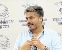 थोडक्यात – शेतकरी कर्जमाफीसाठी रोहित पवार यांचे आज उपोषण