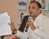 सोयाबीनला प्रतिक्विंटल सहा हजार भाव कधी मिळणार? काँग्रेसचा मुख्यमंत्री देवेंद्र फडणवीस यांना सवाल