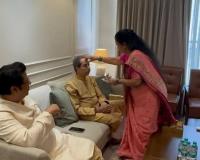 उद्धव ठाकरे आणि राज ठाकरे यांची एकत्र भाऊबीज, ठाकरे कुटुंबात नात्यांचा गोडवा द्विगुणित