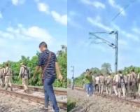 मोठा अनर्थ टळला ! स्फोटानंतर रुळांना नुकसान; गाड्या उशीरा धावल्या