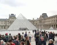 ७ मिनिटांत ८५० कोटी रुपयांची चोरी, पॅरिसच्या लूव्र संग्रहालय प्रकरणात दोघांना अटक