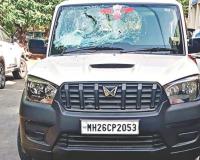 अतिवृष्टीची नुकसानभरपाई न मिळाल्याने नांदेडात शेतकर्‍यांनी सरकारी वाहन फोडले