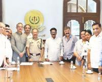 सत्याच्या मोर्चाची तयारी जोरात, सर्वपक्षीय नेत्यांची पोलीस आयुक्तांशी चर्चा