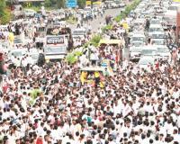 शेतकरी आंदोलनाचा भडका; नागपुरात रेल रोको, नेते रस्त्यावर झोपले! आज मुख्यमंत्र्यांशी चर्चा