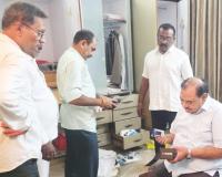 भाजप नेत्यांचे कारनामे भरलेली सीडी आणि पेन ड्राइव्ह नाथाभाऊंच्या घरातून चोरीला