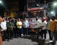 संकटात धावून येतो, तोच शिवसैनिक; मराठवाड्यातील पूरग्रस्त शेतकरी बांधवांसाठी राजन विचारे यांनी दिला मदतीचा हात