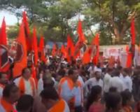 ठाण्यात शिवसेना-मनसेच्या मोर्च्याला सुरुवात; पालिकेच्या भ्रष्टाचार, बेकायदा बांधकामांविरुद्ध हजारो नागरिक उतरले रस्त्यावर