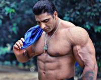 बायसेप्सला झालेल्या दुखापतीचं ऑपरेशन करायला गेला अन् परत आलाच नाही; अभिनेत्याची धक्कादायक एक्झिट, शेवटची पोस्ट व्हायरल