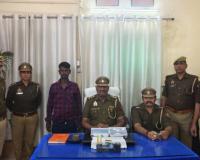 ट्रेनमध्ये जागा मिळाली नाही, मग आरामदायी प्रवासासाठी पट्ठ्याने अशी शक्कल लढवली की थेट तुरुंगात रवानगी