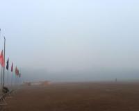 Kokan News – दापोलीत पसरली दाट धुक्याची दुलई नागरिक सुखावले; वाहनचालक मात्र त्रस्त