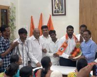 मतदान केंद्राबाहेर शिवसेना बोगस मतदारांच्या नावाचे बॅनर लावणार; बोगस मतदानाला आळा घालण्यासाठी शिवसेनेची मोहिम