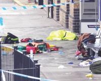 लंडनला जाणाऱ्या ट्रेनमध्ये माथेफिरूचा प्रवाशांवर चाकूहल्ला