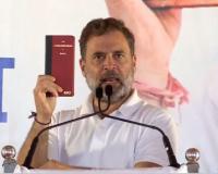 नरेंद्र मोदी आणि अमित शहा निवडणूक आयोगाच्या संगनमताने ‘मतचोरी’ करतायत, हा संविधानावर हल्ला आहे – राहुल गांधी