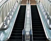 नेरळ स्थानकात सरकता जिना, शुक्रवारपासून प्रवाशांच्या सेवेसाठी खुला