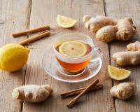हिवाळ्यात चहामध्ये आलं का घालायला हवं, जाणून घ्या