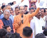 Photo – उद्धव ठाकरे यांचा पैठणमधील नांदरच्या शेतकऱ्यांशी संवाद