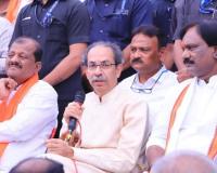 पक्ष चोरला, मत चोरले आणि आता जमीनही चोरायला लागले; उद्धव ठाकरे कडाडले, दगाबाज सरकारचा श्वास कोंडण्याचं आवाहन