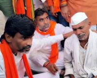 मी कुणाला शब्द देत नाही आणि दिल्यास मागे हटत नाही, संपदाताईला न्याय मिळवून दिल्याशिवाय मागे हटणार नाही – मनोज जरांगे पाटील