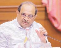 आधी कर्जबाजारी होतात, नंतर कर्जमाफी मागतात, शेतकऱ्यांबाबत विखे पाटलांचे वक्तव्य