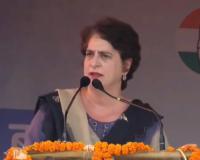 बिहार निवडणुकीच्या आधी महिलांना १० हजार रुपये देण्यात आले, 20 वर्षात का नाही दिले? प्रियांका गांधींचा PM मोदींना सवाल