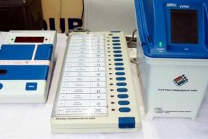 रत्नागिरी – सिंधुदुर्ग लोकसभा मतदार संघात मतदान यंत्राच्या स्ट्राँगरुमला त्रिस्तरीय सुरक्षाकवच