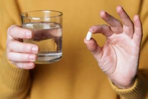 या गोळीमुळे शरीरातील कोलेस्ट्रॉलची पातळी कमी होते का?