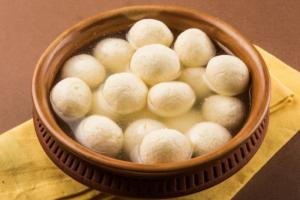 हिवाळ्यात तुम्ही कधी खजूरगुळाच्या पाकातील रसगुल्ला खाल्ला आहे का? जाणून घ्या झटपट रेसिपी