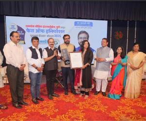 ‘‘ॲल्युमिनिअम मॅन ऑफ इंडिया’’ उद्योजक भरत गीते यांना ‘‘महाराष्ट्र उद्योग भूषण’’ पुरस्कार!